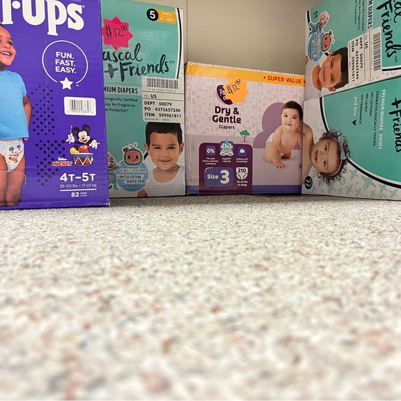 & GRAND OPENING :PALLETS 2
BINS 378 Boston post rd orange ct - Picture 6 of 8